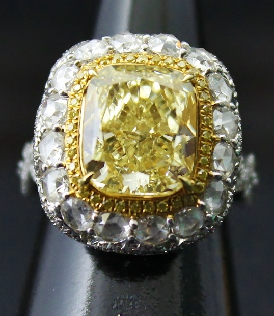 (image for) 5.47 CARAT "NATURAL FANCY YELLOW" VVS2 WITH GIA CERT*